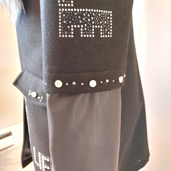 NWOT Right off the runway, STUNNING Tricotto Coat - Picture 10 of 15